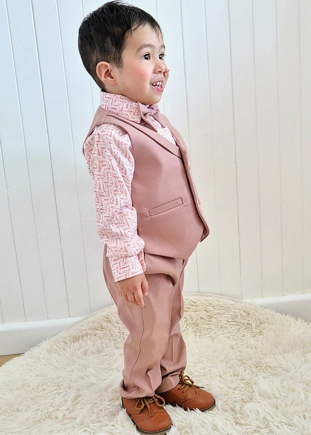 Boys formal pink suit set 01