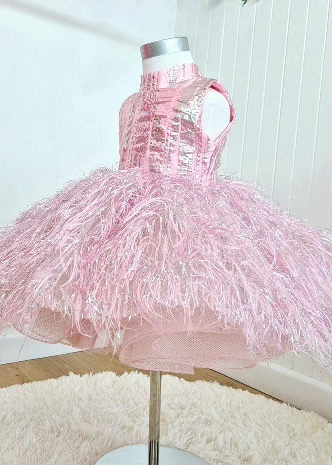 Baby Girl Feather Dress 01